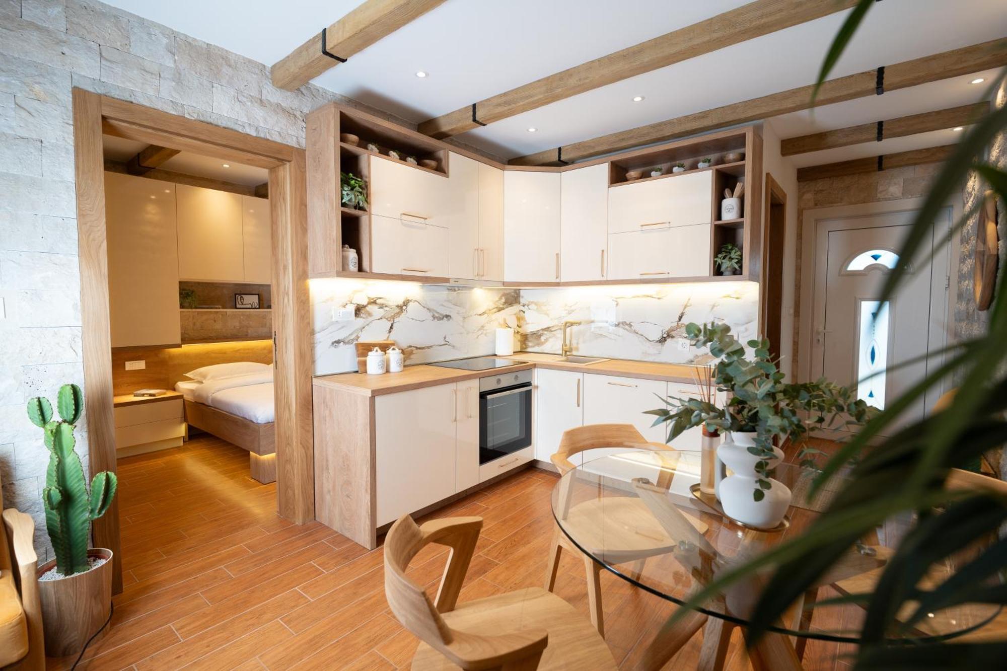 42° North Apartments Tivat Bagian luar foto