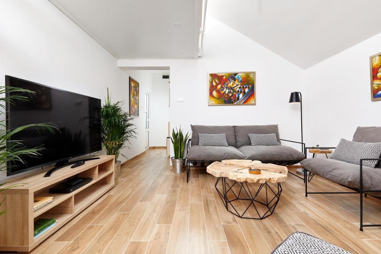 42° North Apartments Tivat Bagian luar foto