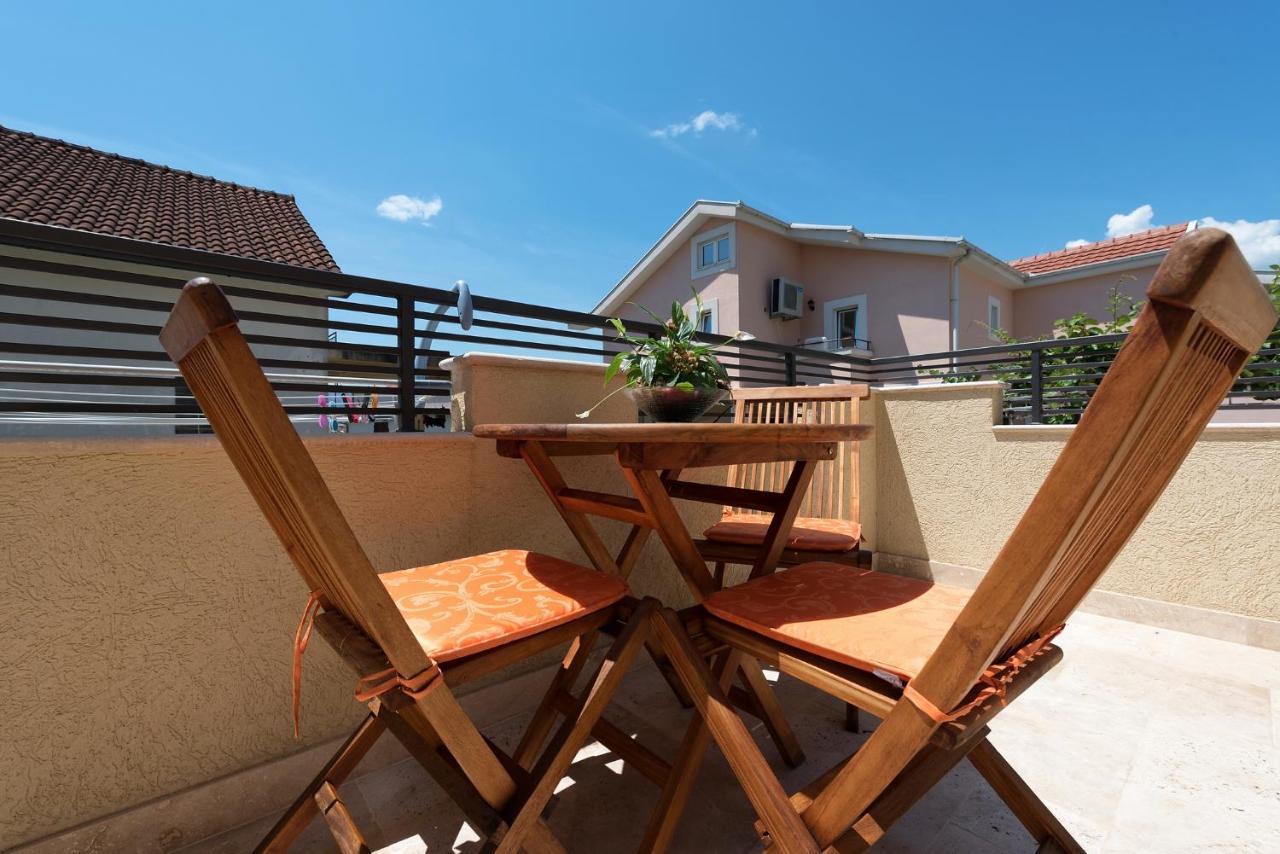 42° North Apartments Tivat Bagian luar foto