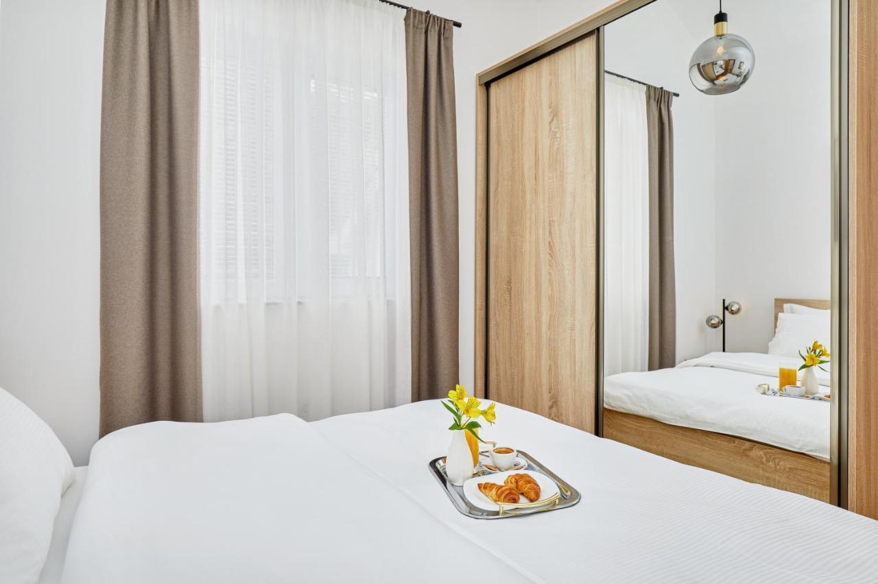42° North Apartments Tivat Bagian luar foto