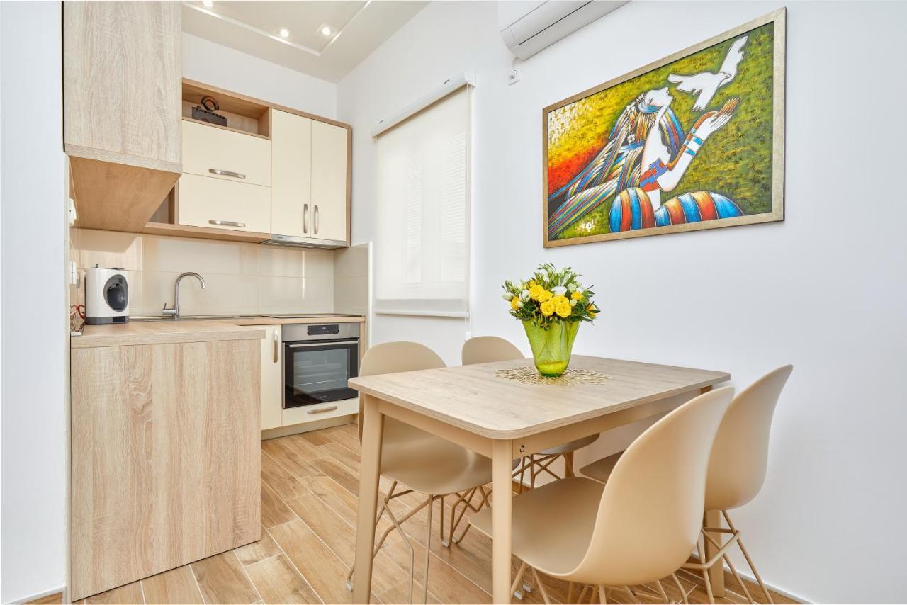 42° North Apartments Tivat Bagian luar foto